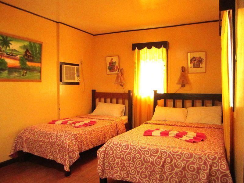 Tamaraw Beach Resort Puerto Galera Extérieur photo